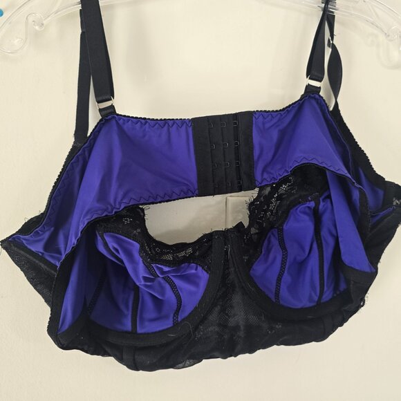 Women's Plus 4X Purple and Black Lace Bra - Picture 6 of 6